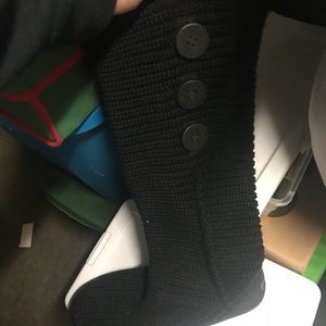 3 button knit UGG boots